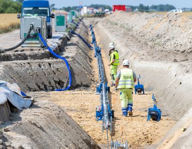 HV cable laying with construction workers